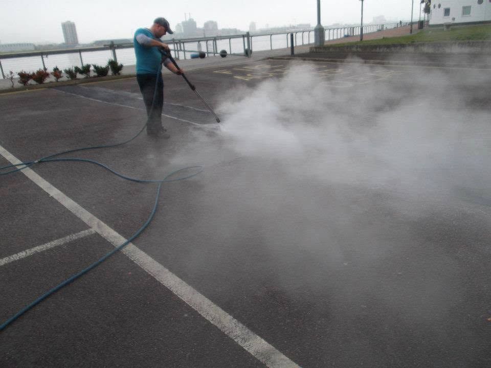 Pressure washing &mdash; BSM Cleaning