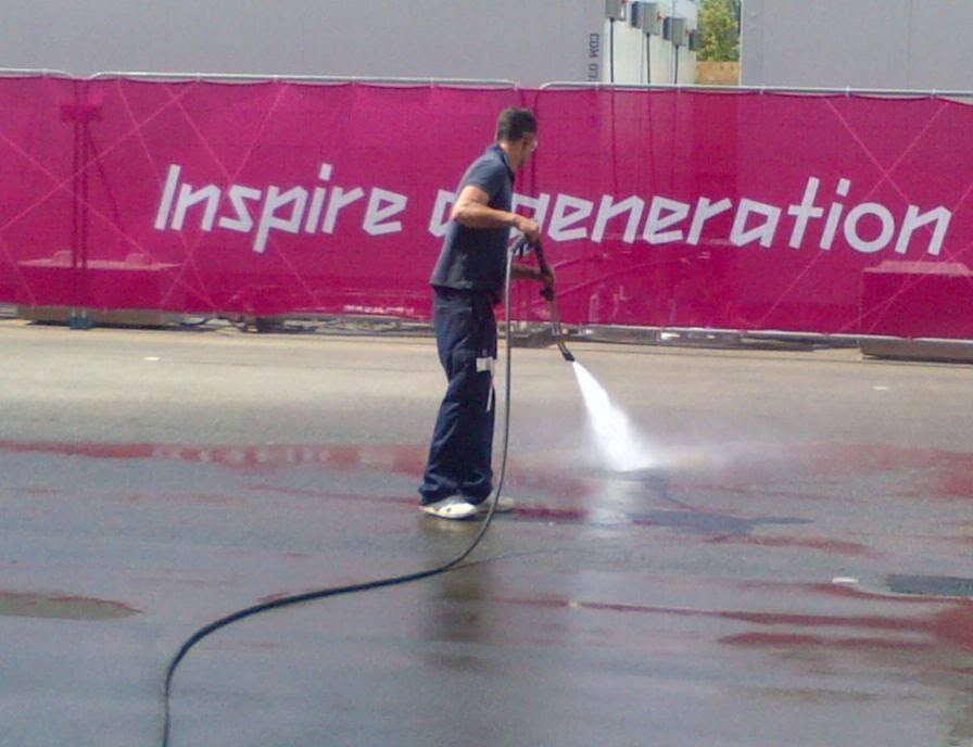 Pressure washing &mdash; BSM Cleaning