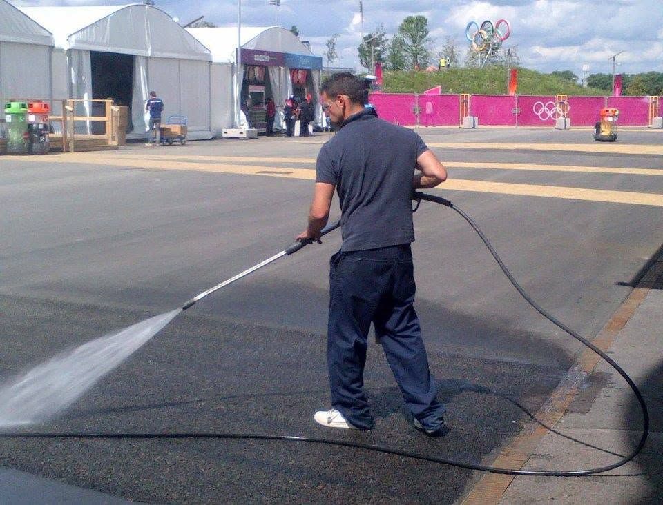Pressure washing &mdash; BSM Cleaning